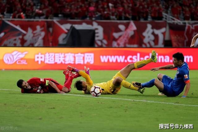 孔帕尼转变领导风格，直言不讳批评球员表现